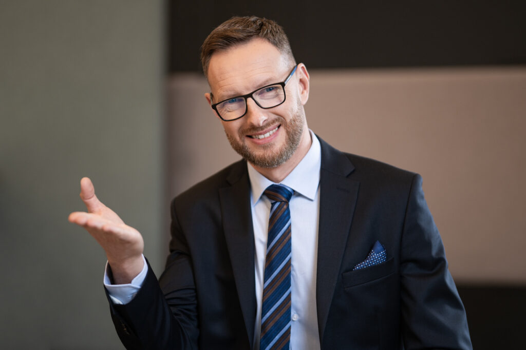 Krzysztof Matysiak domynazachod.pl
